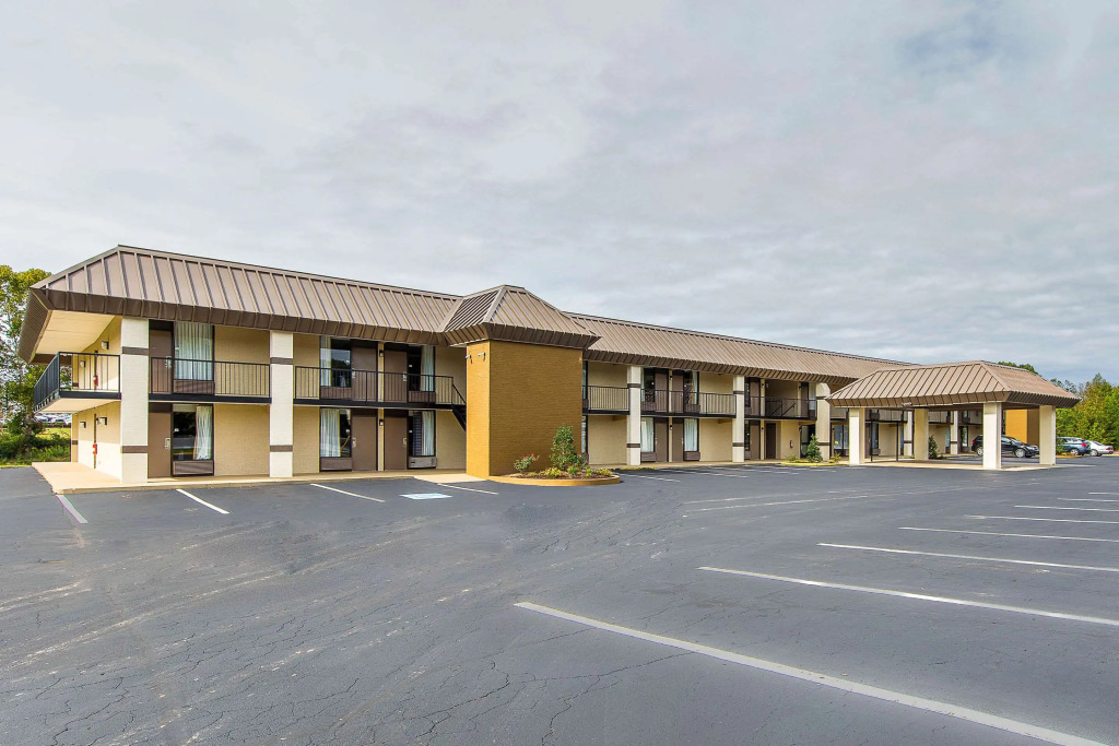 Quality Inn Forest City