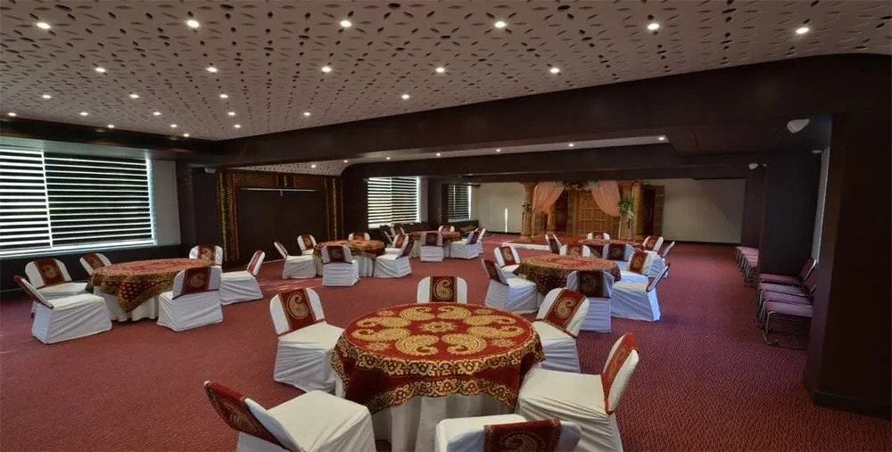 Hotel Aum Regency