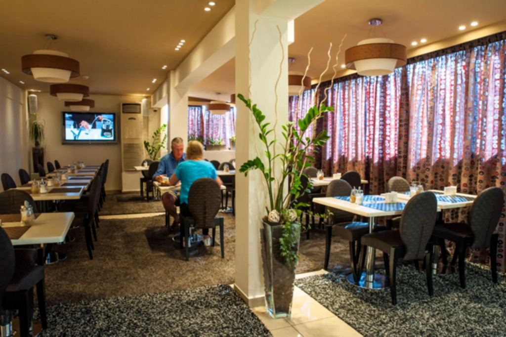 Piraeus City Hotel