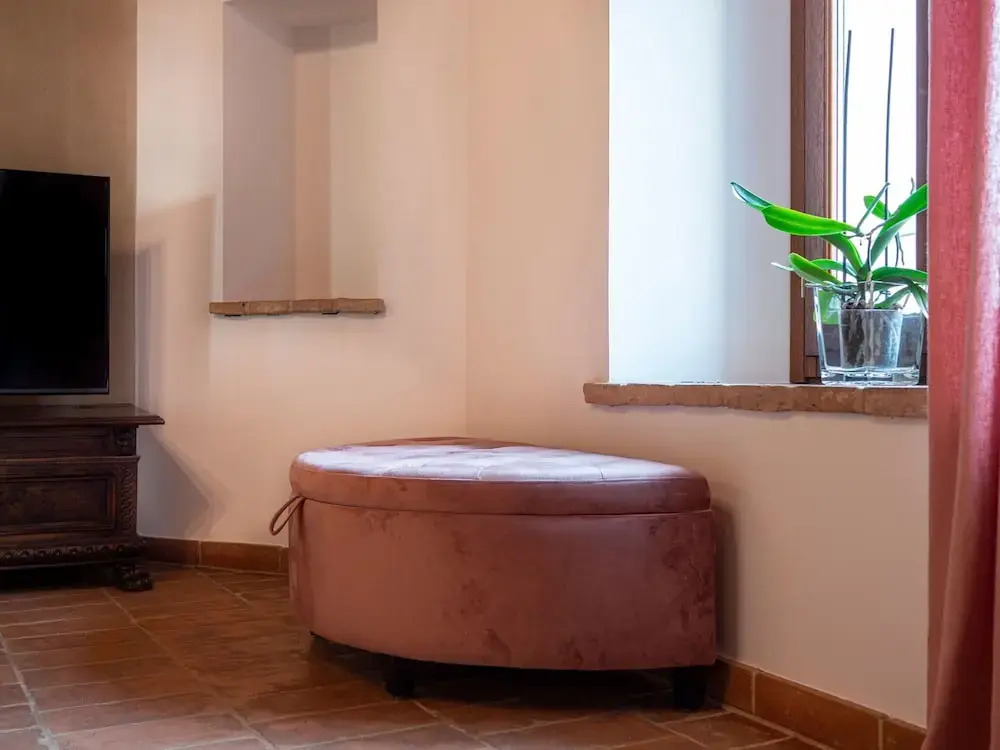 Stunning Apartment in Mombaroccio Near Metauro River