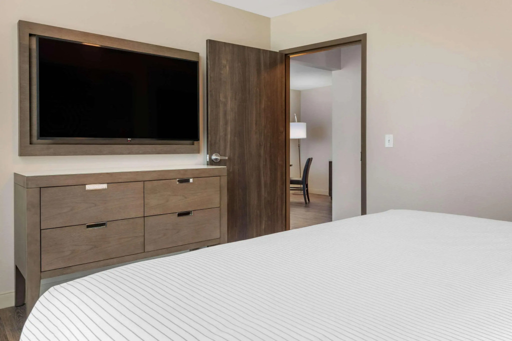 Cambria Hotel St Petersburg-Madeira Beach Marina