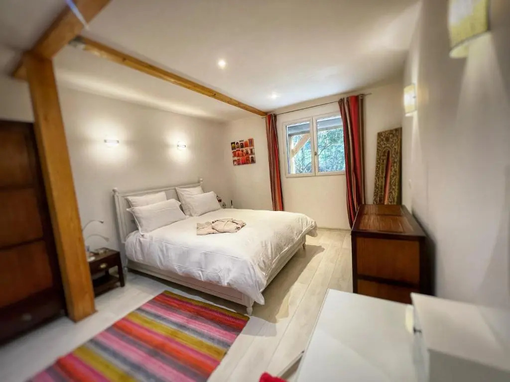 Appartement au calme avec terrasse verdoyante entre Annecy et Genève