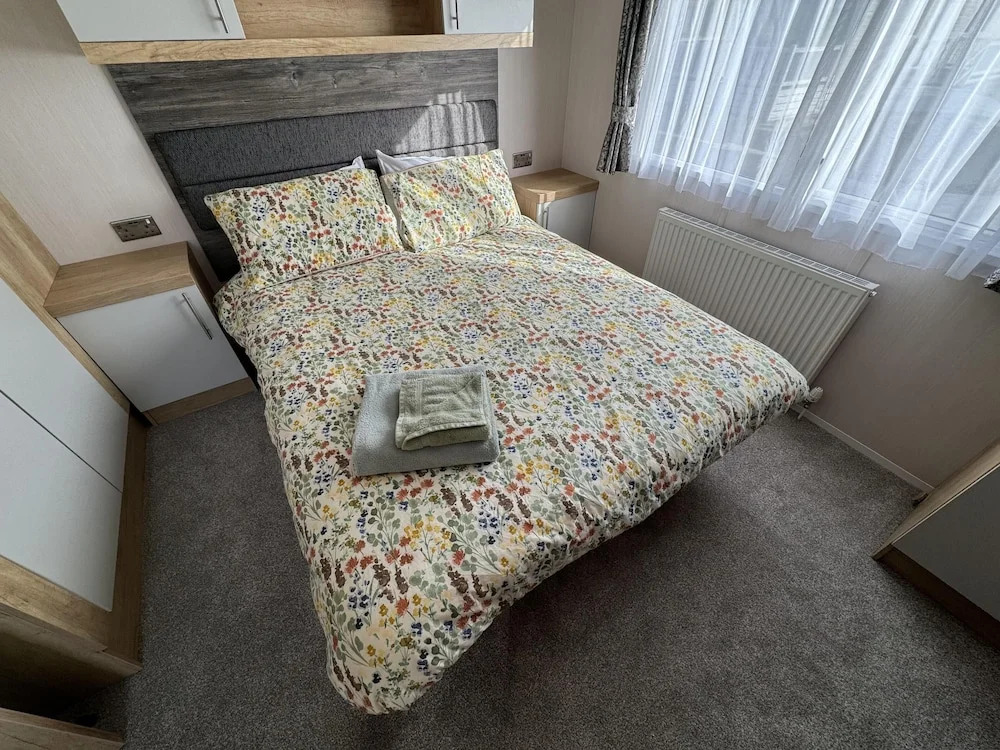 Beautiful 2-bed Holiday Home