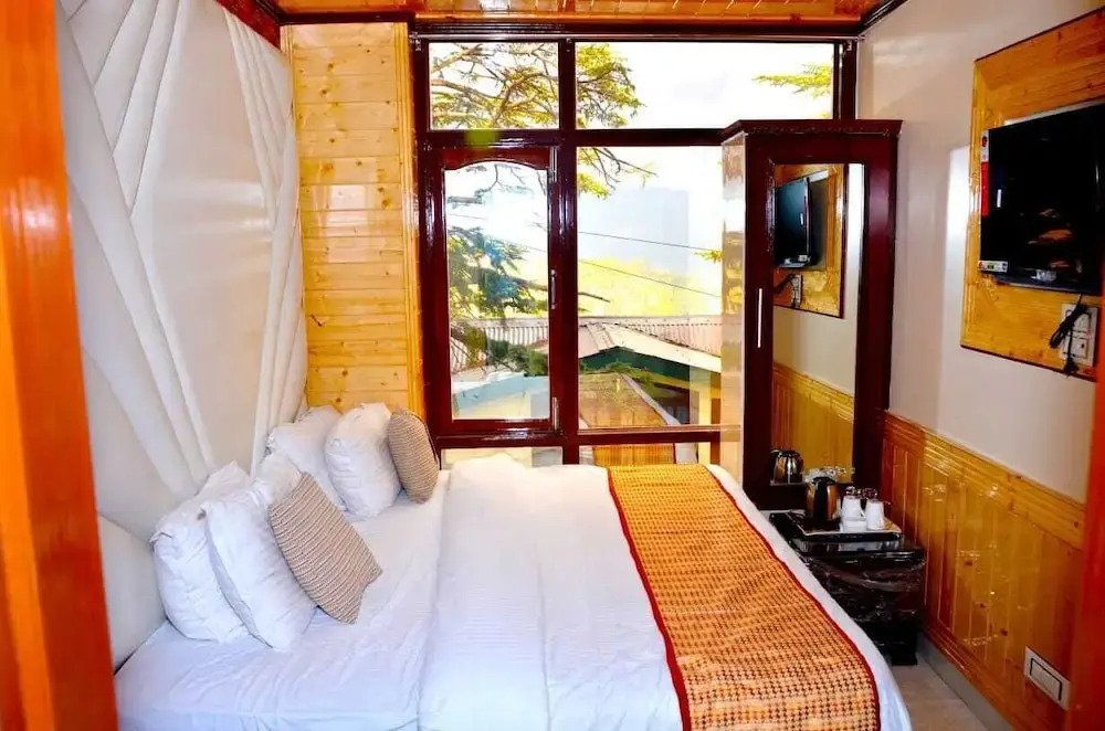 Hotel Shining Star