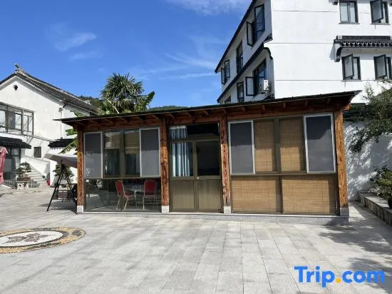 Xiangyunge Hostel