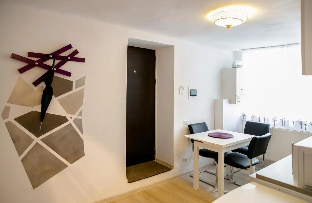Hegel Apartment