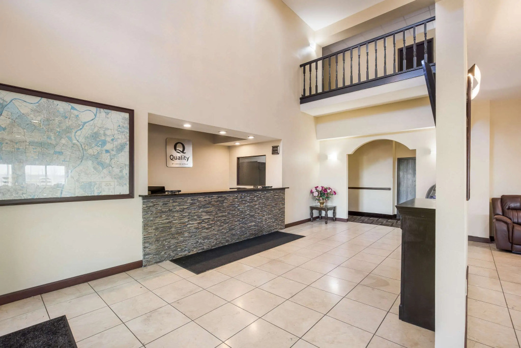 Quality Inn & Suites Caseyville - St Louis