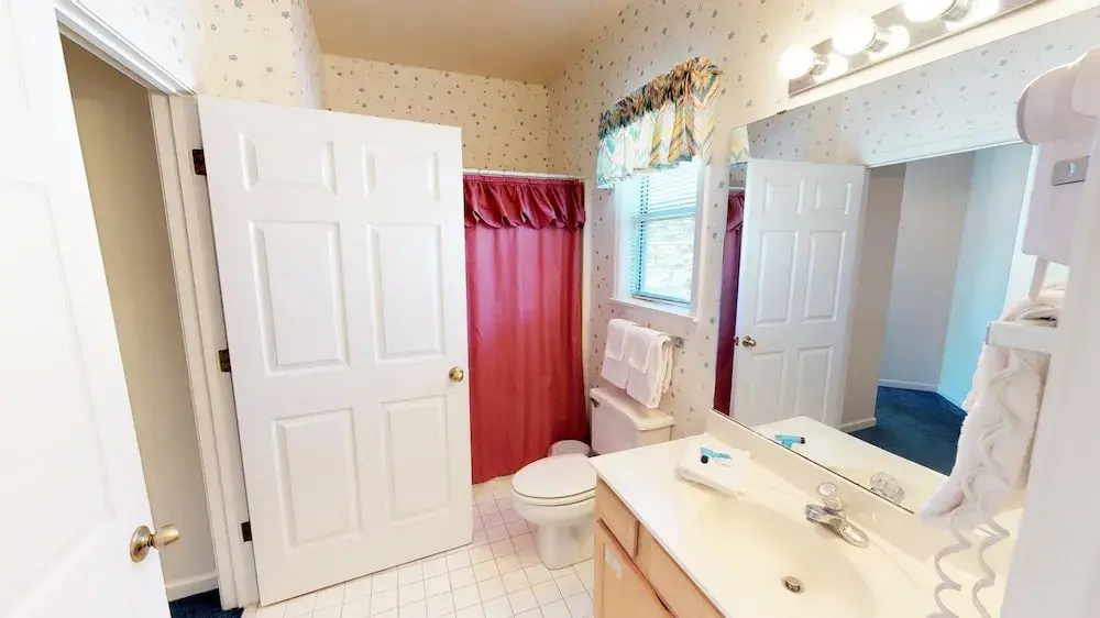 River Creek 2 Unit 1006