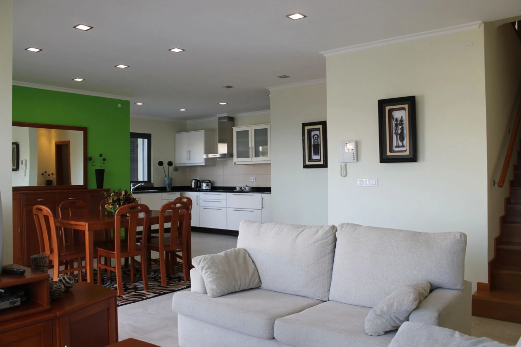 3 bedroom in Calheta, stunning views, private heated pool | Casa Amaro Mar