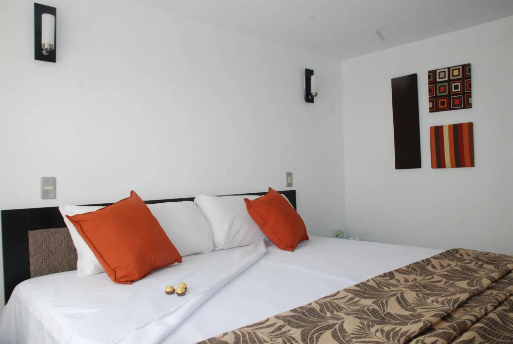 Mini Suites Hotel