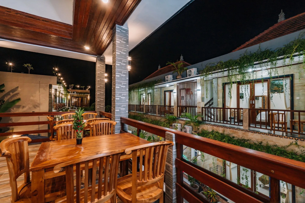 Sari Nusa Inn