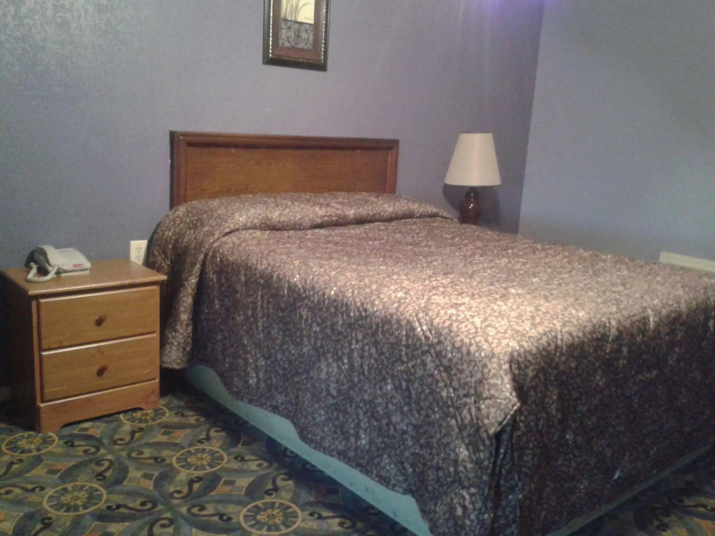 Thunderbird Motel