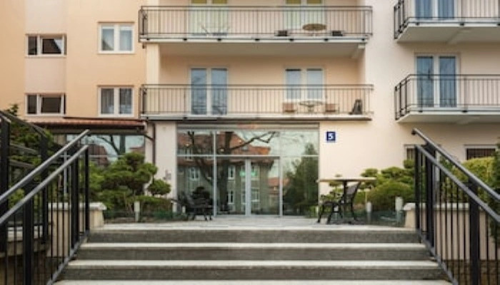 Olymp 114 i 120 z basenem, sauną i jacuzzi w cenie