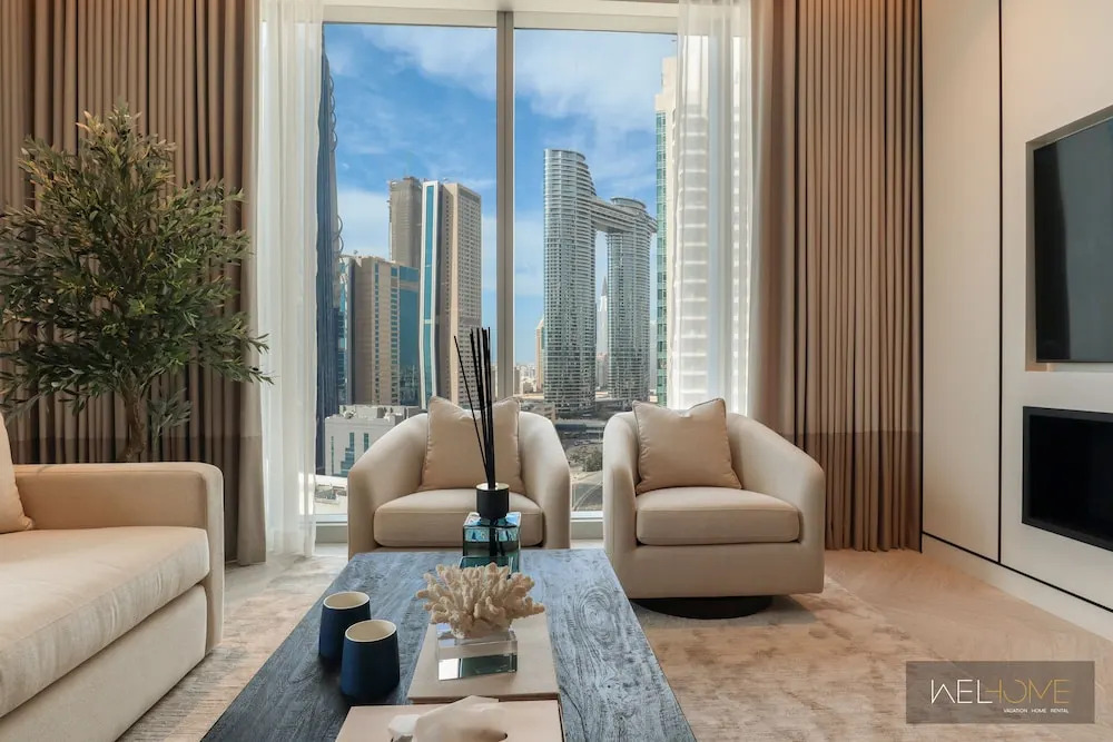 WelHome - Luxurious 2BR Apt in Forte T1 Downtown