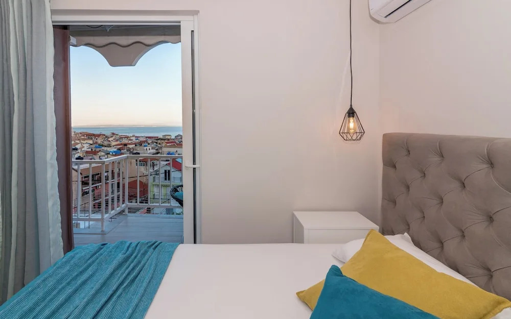 'eolia Apartment' - Sea & City View Central Apt