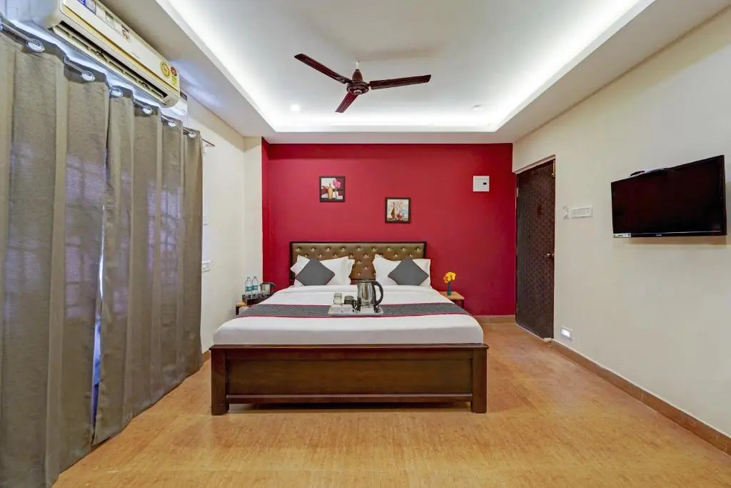 OYO Townhouse 1090 G Silver Nungambakkam