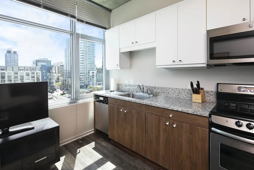 Sixth Ave Condos by Barsala