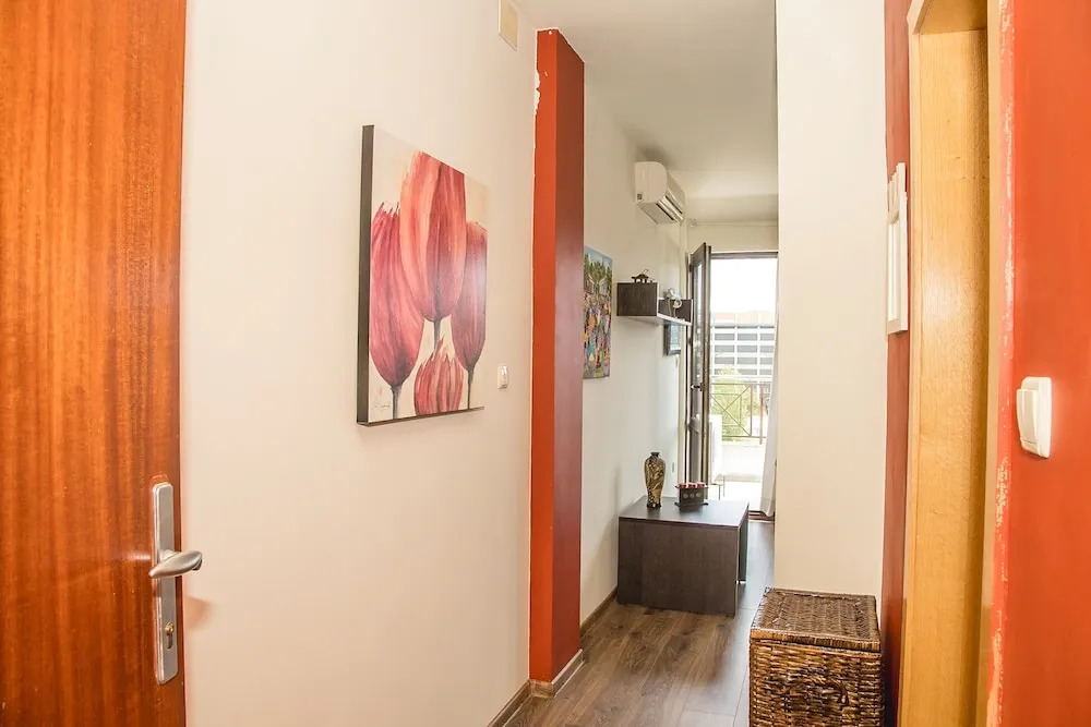 FM Premium 1-BDR Apartment with Terrace-Pacific