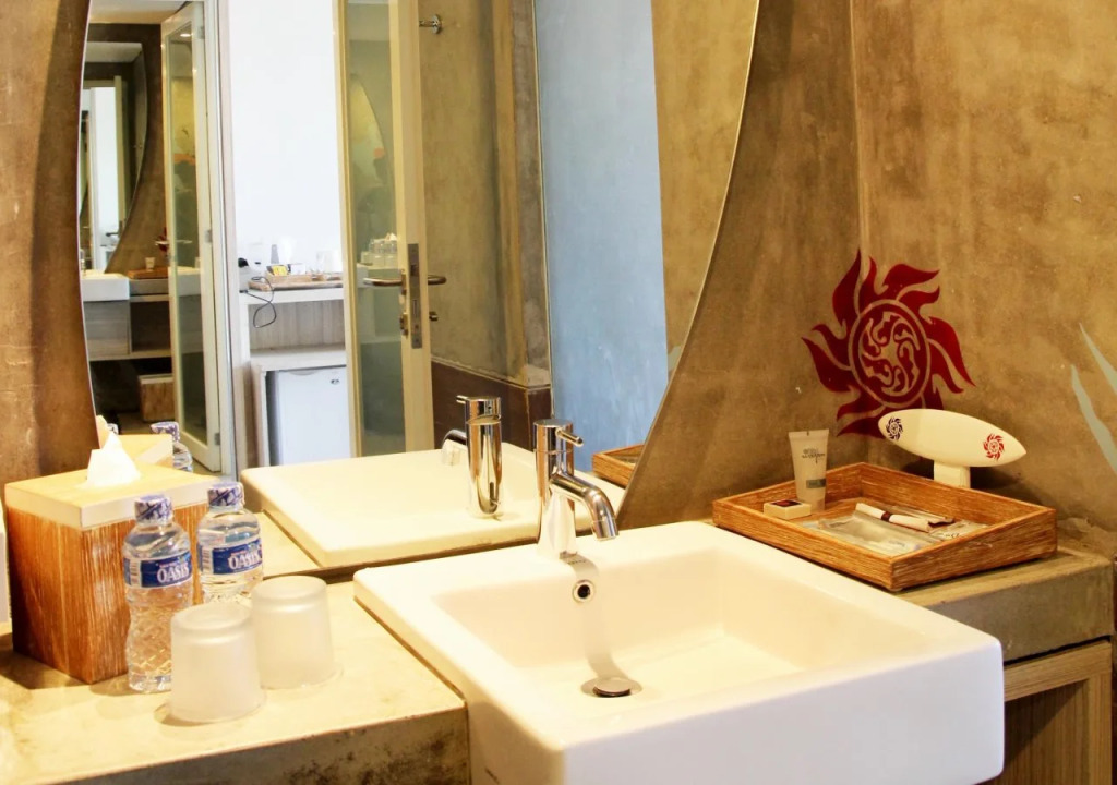 Bliss Surfer Hotel Legian