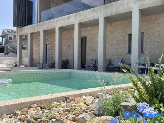 Yueji Lancuo Guesthouse