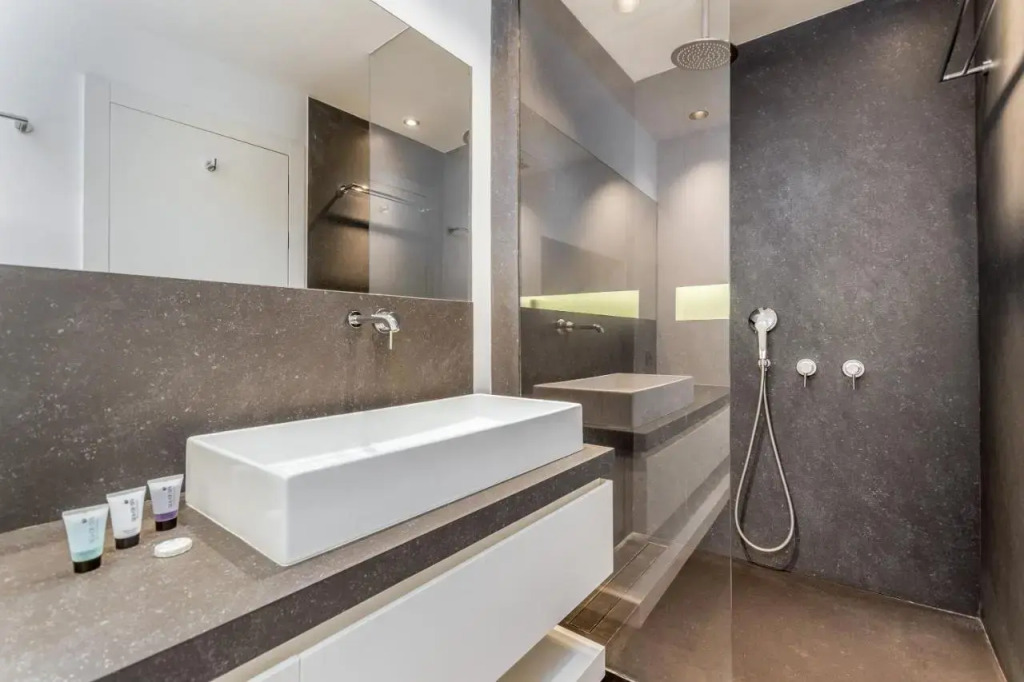 Stunning and design 2BDR Apartment