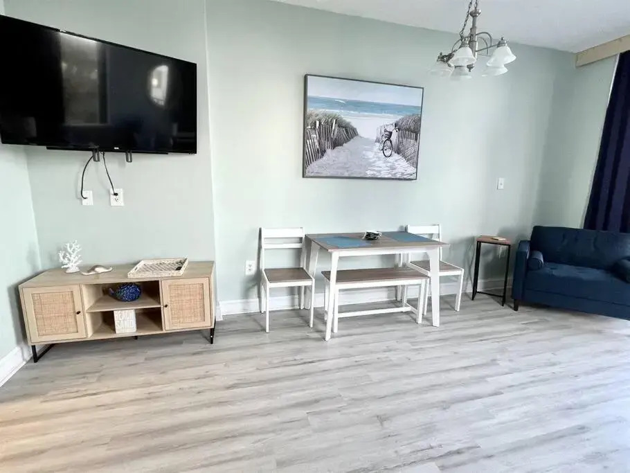 *FRESH NEW OCEANFRONT*Pool*KING Bed*OMG VIEW*Approved Dogs*F22-4