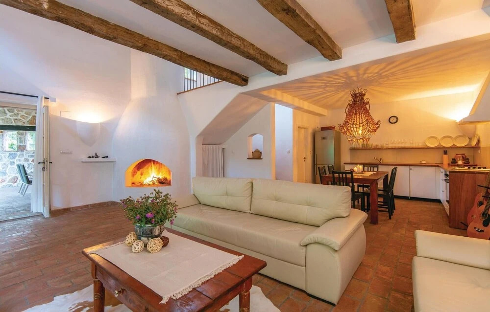 Amazing Home in Trstenik with Hot Tub, WiFi & 2 Bedrooms