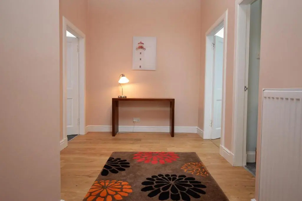 Upper Alta Apartment