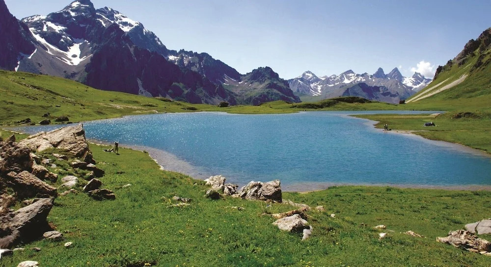 Thymel N°8 : 2 Pièces Cabine 4 Personnes / 2 Rooms Cabin 4 People