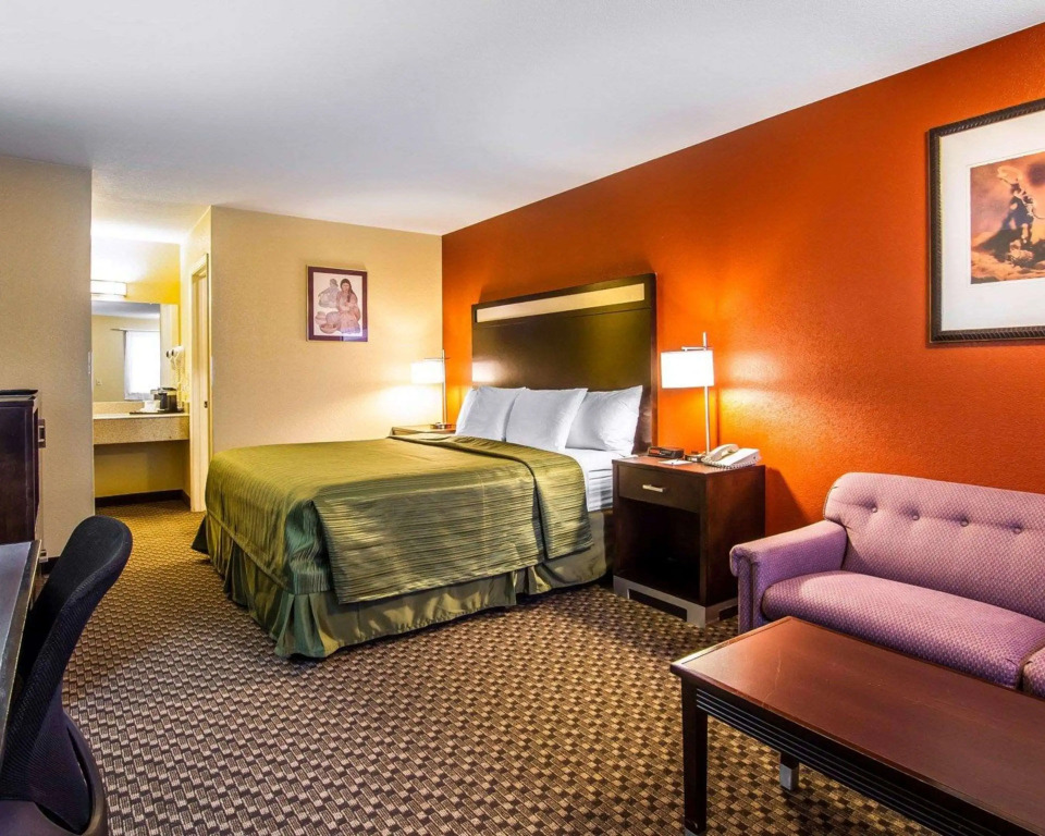 Quality Inn Holbrook near Petrified Forest