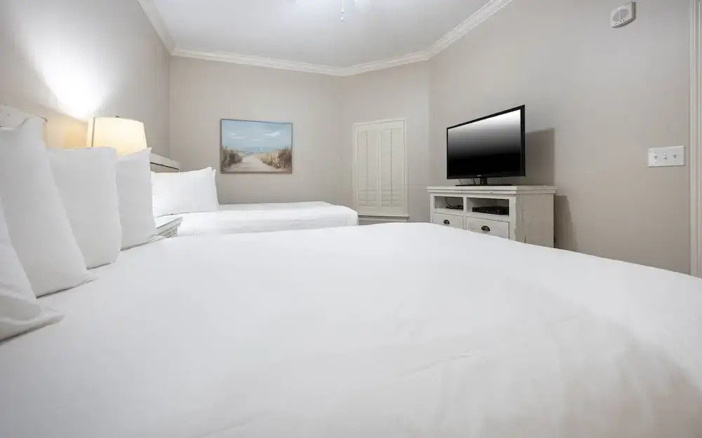 The Oasis 1602 Formerly Phoenix West Ii 1602 3 Bedroom Condo