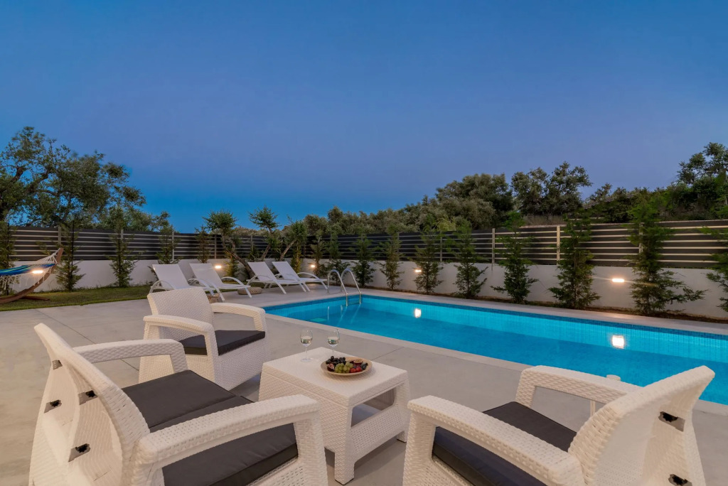 Elia Luxury Villa