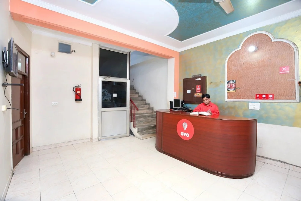 OYO 10239 Holiday INN Paradise
