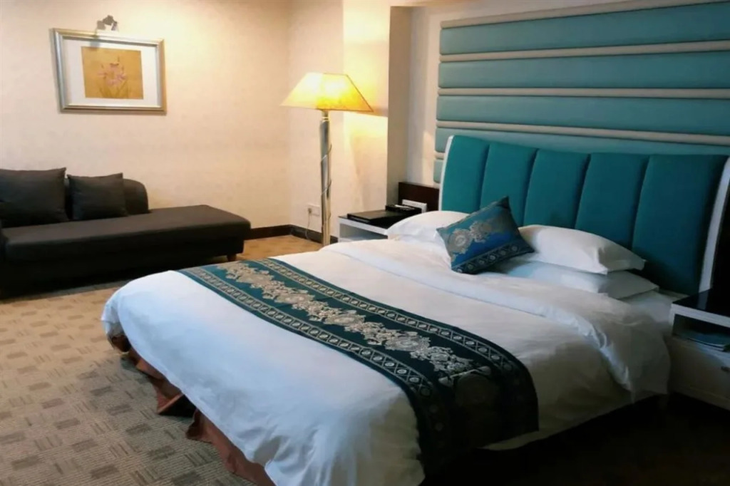 Diamond Hotel