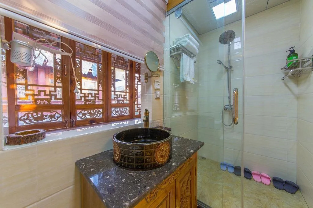 Lijiang JuXian Inn