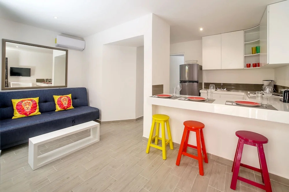 Valentina Suites by Las Flores Vacation Rentals