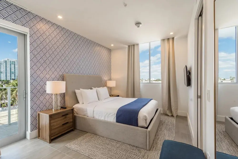 VHC Luxury Apartments 538-302