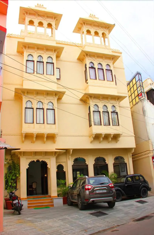 Hotel Boheda Palace