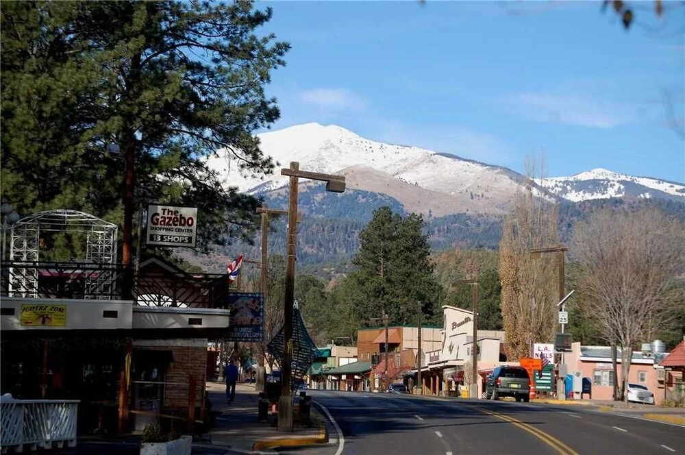 Alto Oso, 3 Bedrooms, Lush Forest View, Deck, Spa, Hot Tub, Sleeps 6