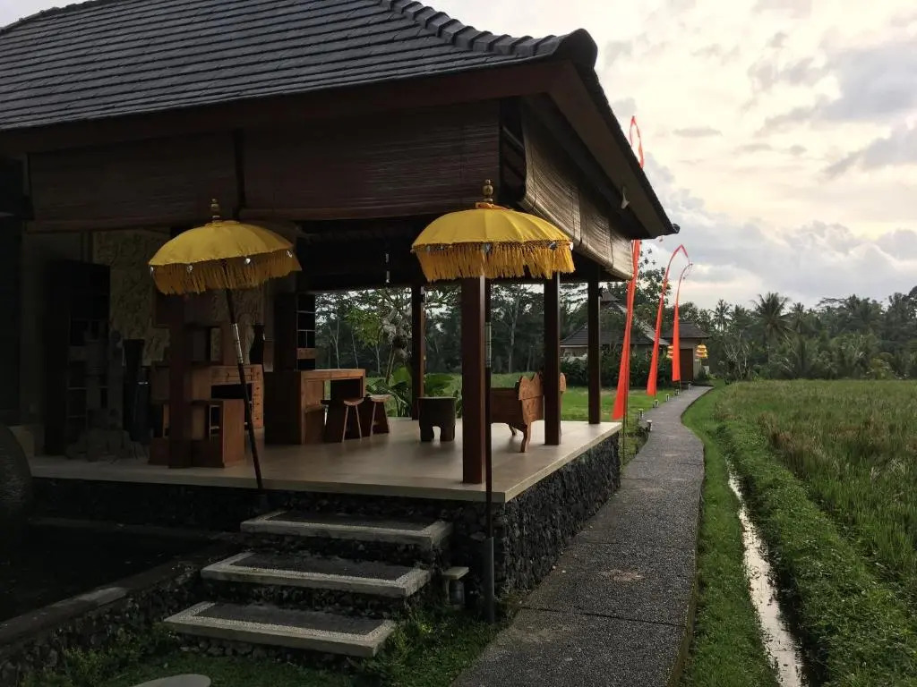 Puri Raya Villa