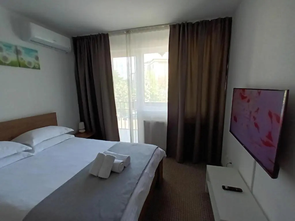 Revolution Apartment