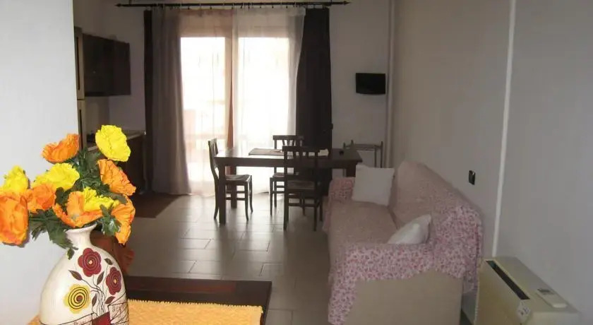 PLR Residence