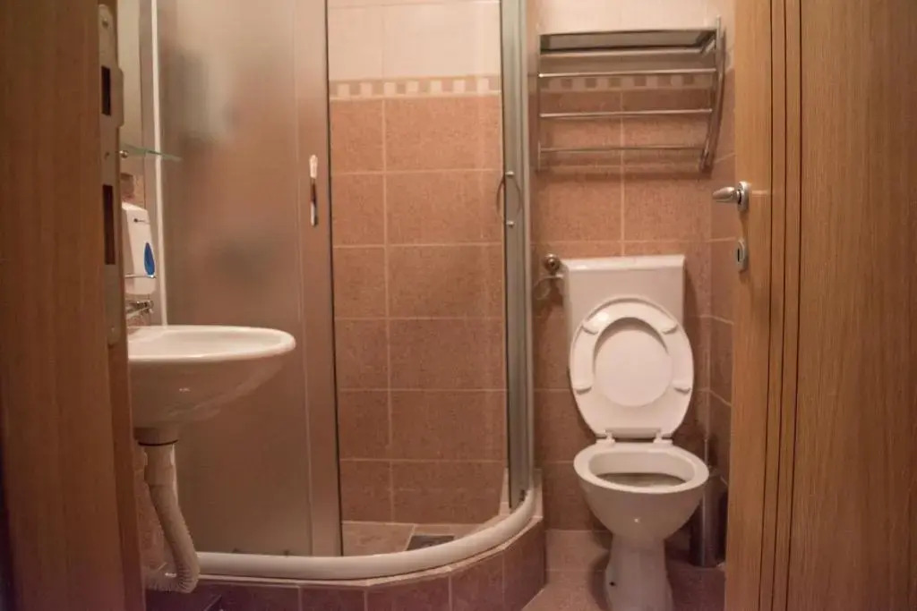 Apartment 204