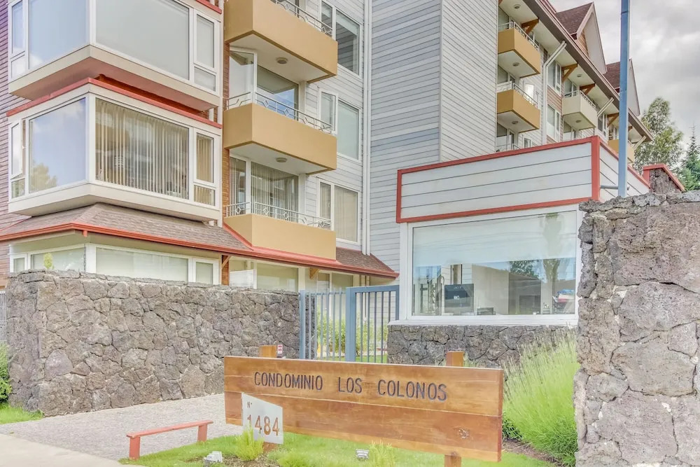 Depto. en Condominio Los Colonos