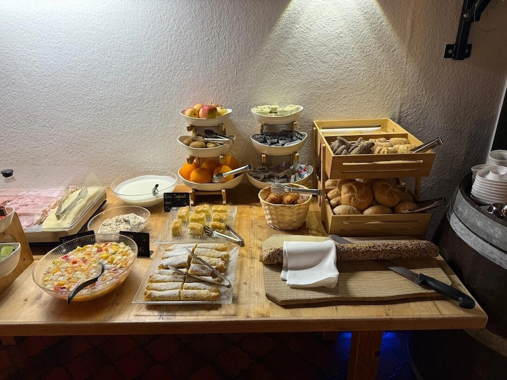 Hotel Pension Löwen nahe Feldkirch - günstige Zimmer für Urlauber, Firmen und Monteure