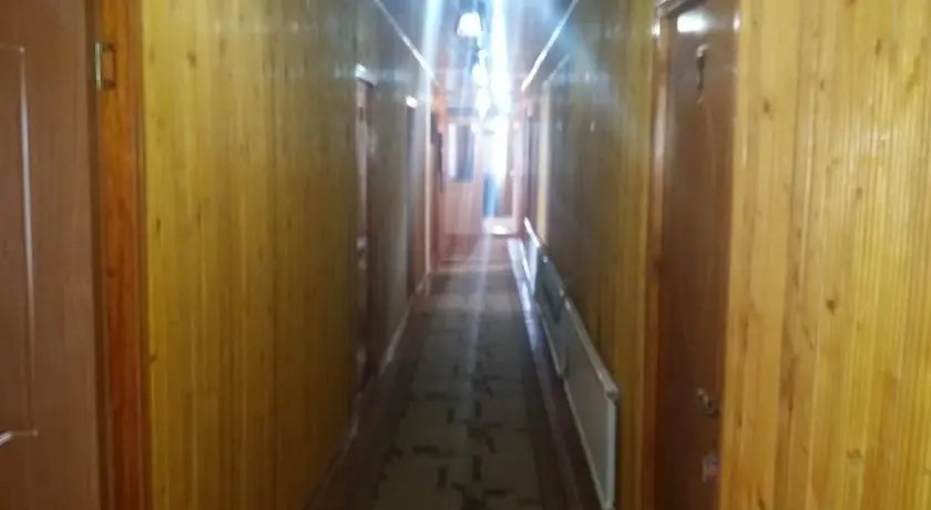Asfandiar Hotel