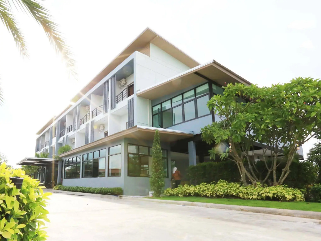 Ray Hotel Buriram