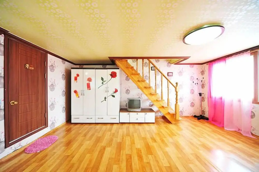 Star Song Pension