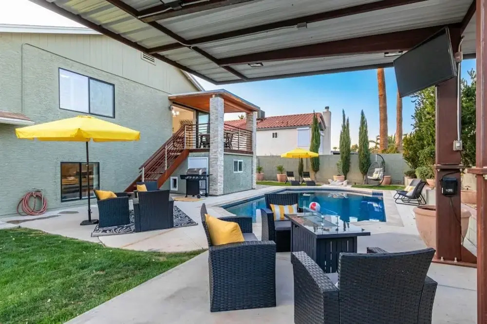 Princess Retreat Private Pool Firepit Sleeps 12