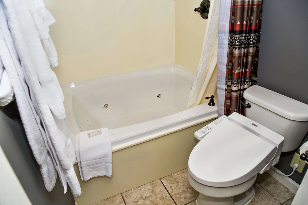 Cedar Lodge 402